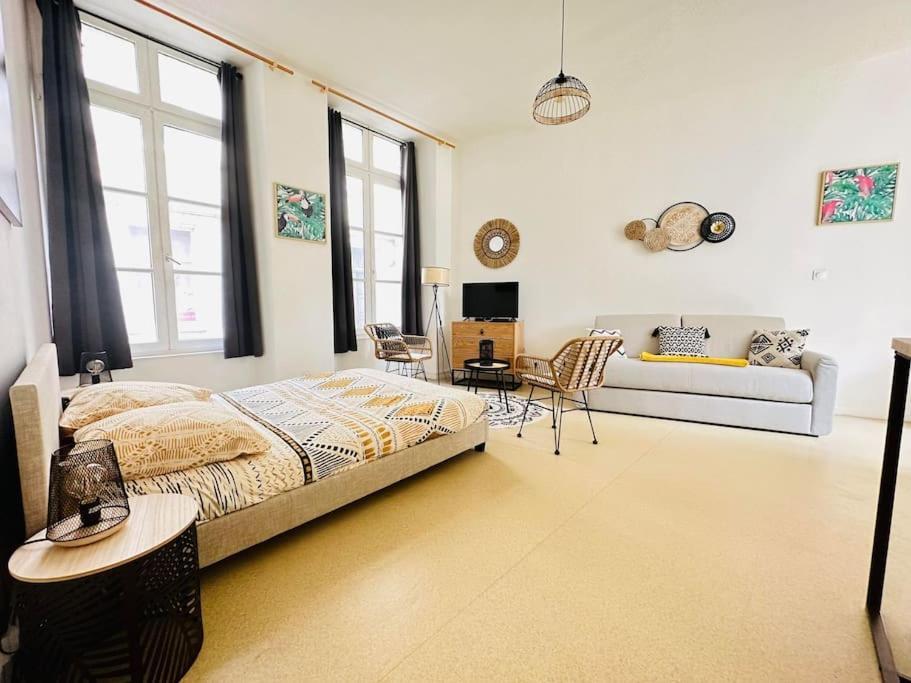 Appartement Confortable Laon Exterior photo